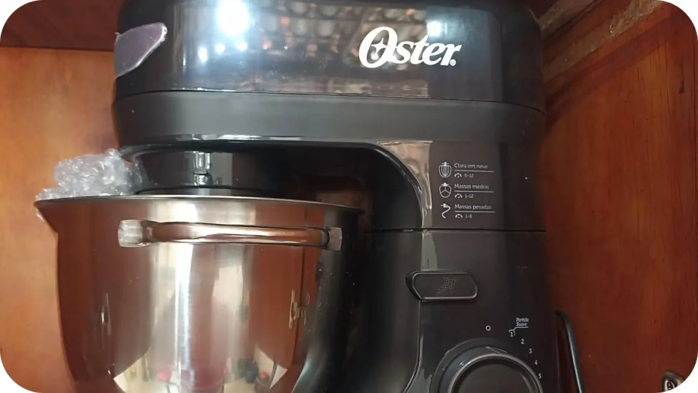 Batedeira Planetária Oster Bowl Inox OBAT641