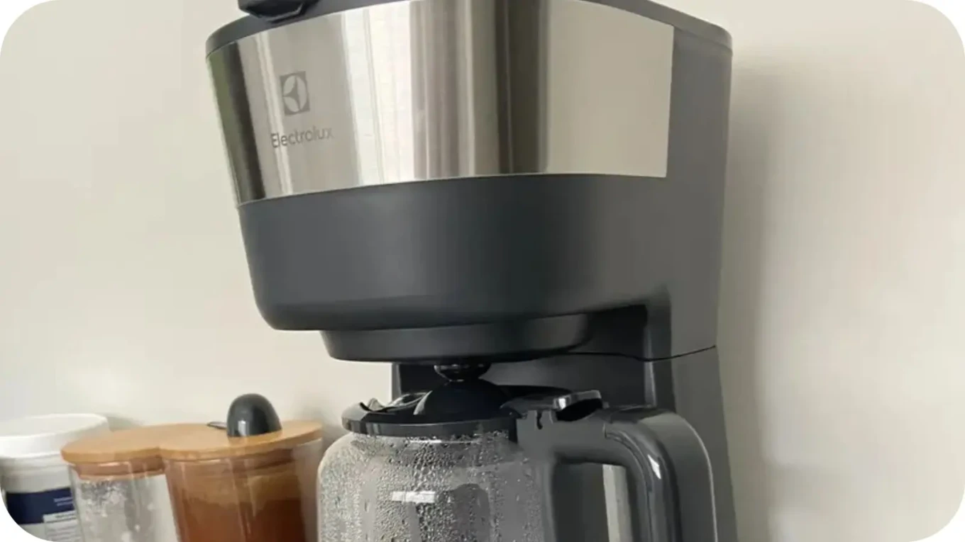 Cafeteira Electrolux ECM25